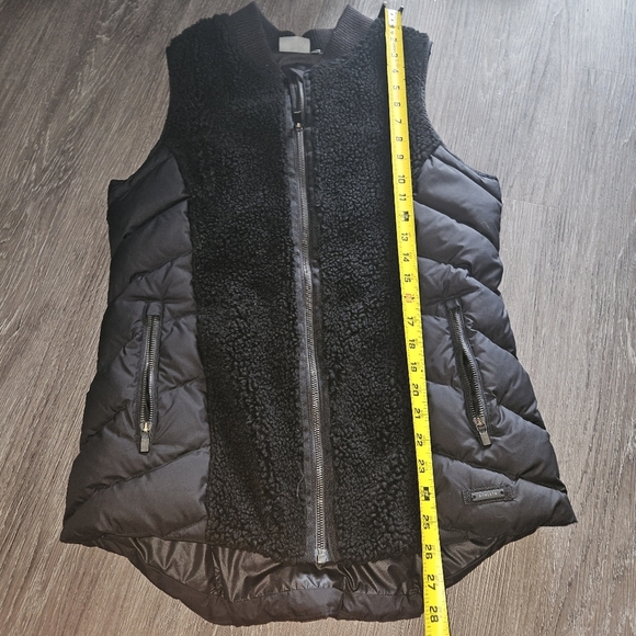 Athleta Responsible Down Quilted Puffer Black Vest Size Small - Picture 4 of 7